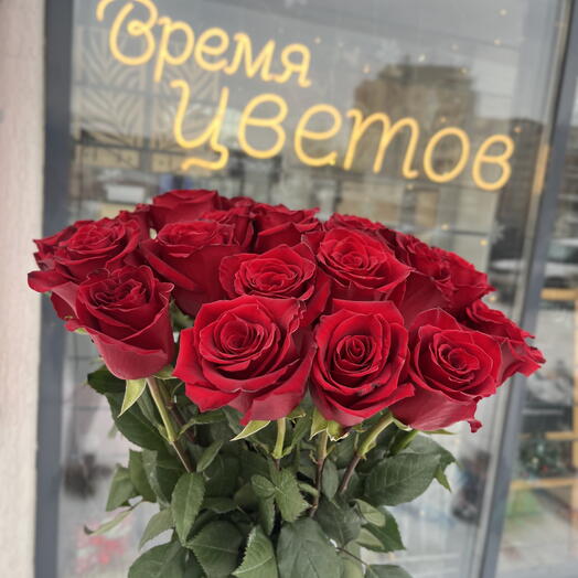 Букет из красных роз