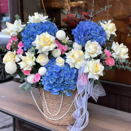 Микс кашпо с гортензией