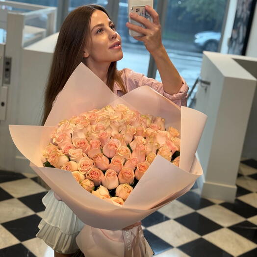 Pink mondial rose bouquet 71 stems