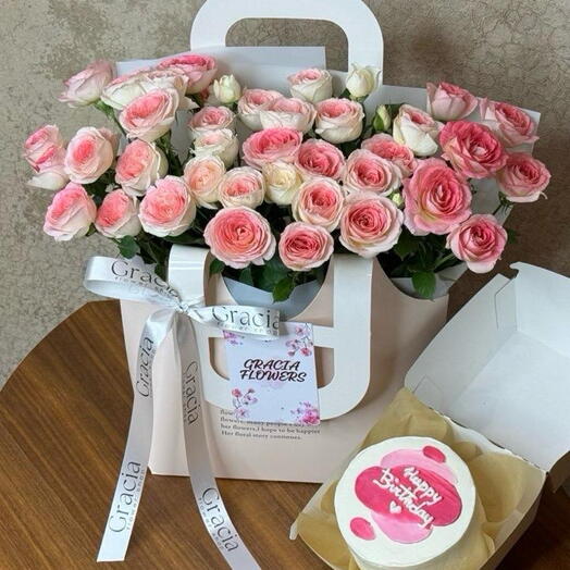 Стильная сумка из кустовых роз+бенто торт