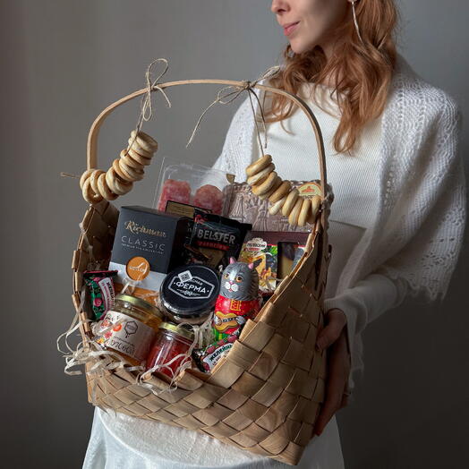 Подарочный набор с красной икрой, мёдом. Набор матрешек котиков. Veresk 744