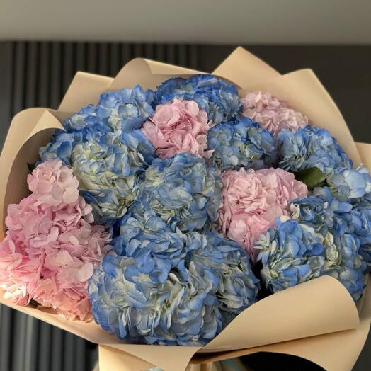 Моно букет из гортензий💙