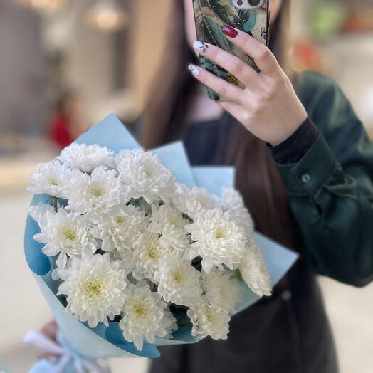 Букет из 3 кустовых хризантем