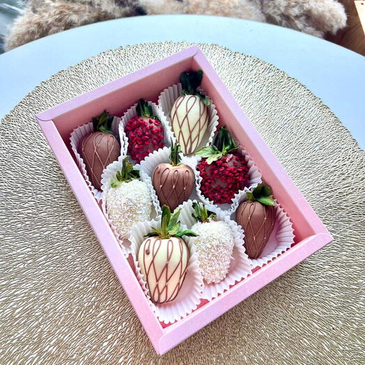 Клубника в шоколаде «Волшебное мгновение», 9-12 ягод