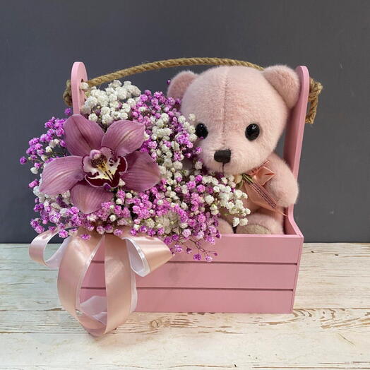 Ящичек воздушной  гипсофилы и милого плюшевого мишки 😍