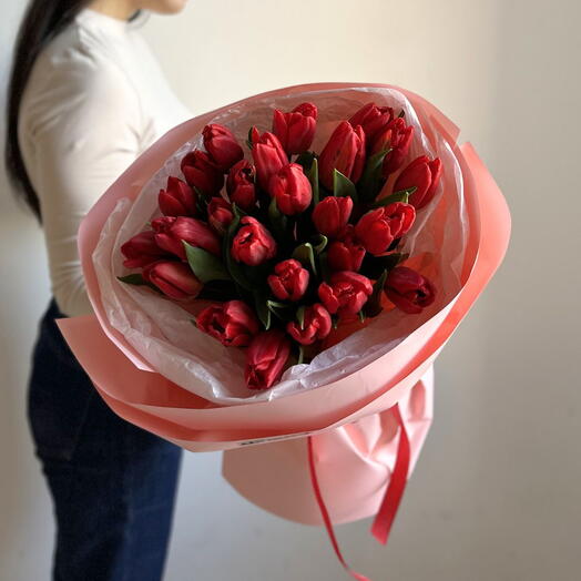 Букет "25 красных тюльпанов"