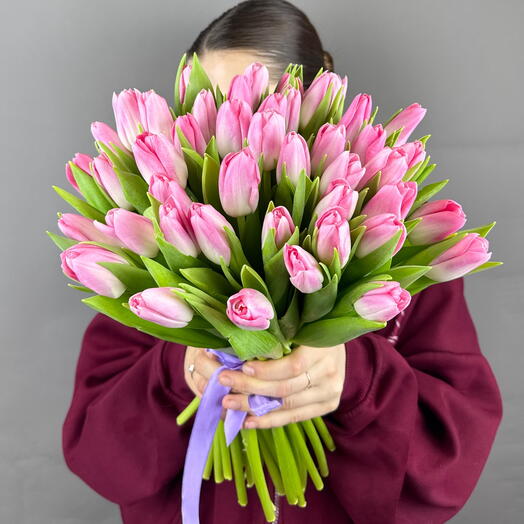 Букет из 51 розовых тюльпанов