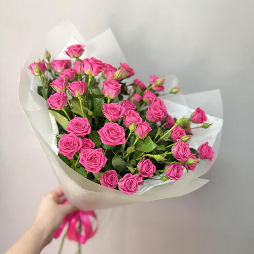 Букет из 9 кустовых роз