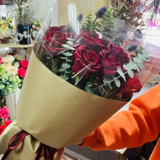 Розы Эквадор с эвкалиптом