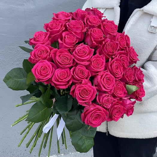 35 высоких роз