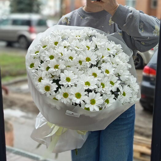 Букет из 9 ромашковых хризантем