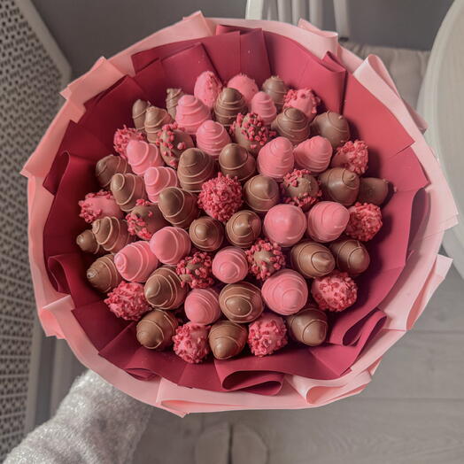 Букет из клубники в шоколаде 🍓 — сладкий подарок с доставкой