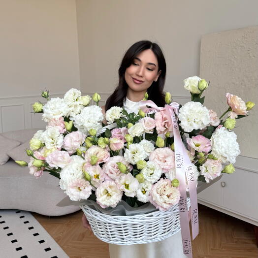 Композиция L из эустомы