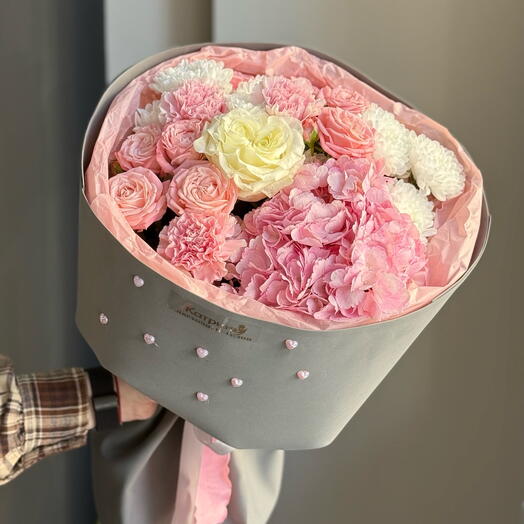 Букет в сером фоамиране