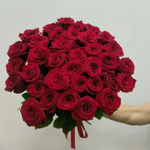 Букет из роз 35 шт