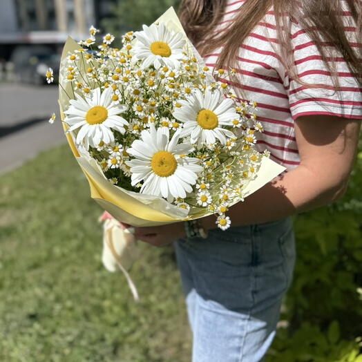 Букет из микса ромашек