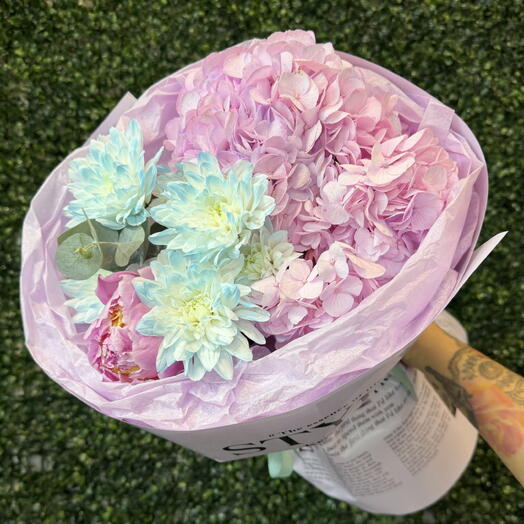 Букет комплимент из гортензии, пиона и хризантемы🌸