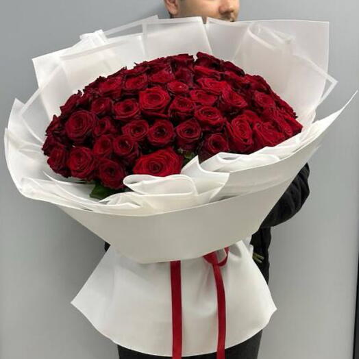 Большой букет крупные красные розы 51 ш