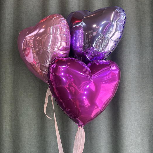 Фонтан из 3 фольгированных шаров-сердец в ягодных оттенках 🩷💜