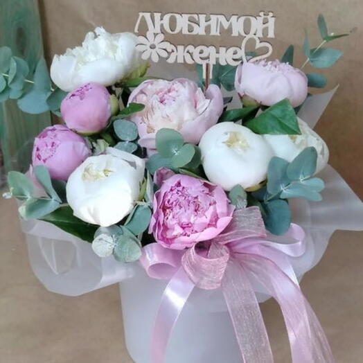 Пионы в коробке