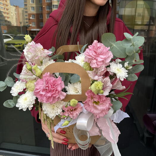 Композиция из гвоздик «Нежность»
