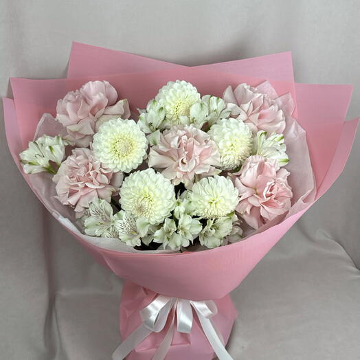 Авторский букет🤍🌸. Георгины, французские розы, альстромерии