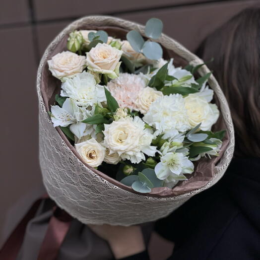 Сборный букет «Нежное кружево»