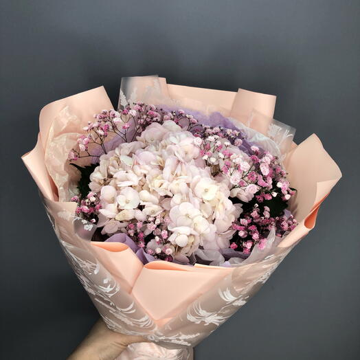 Нежный букет с розовой гортензией и гипсофилами🌸🩷🌸
