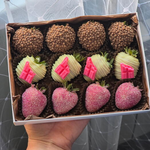 Клубника в шоколаде "Розовый вечер" 12🍓