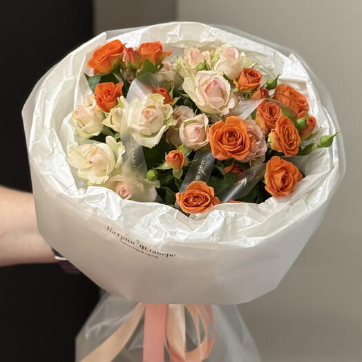 Букет Микс из кустовых роз