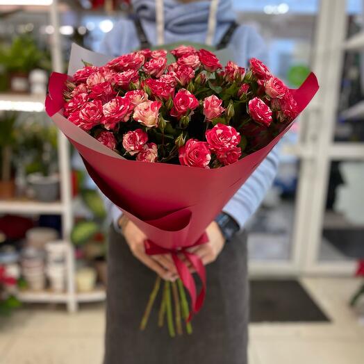 Ramo de rosas arbustos brillantes