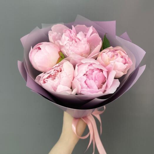 Букет из 5 пионов Сара (0006) peony