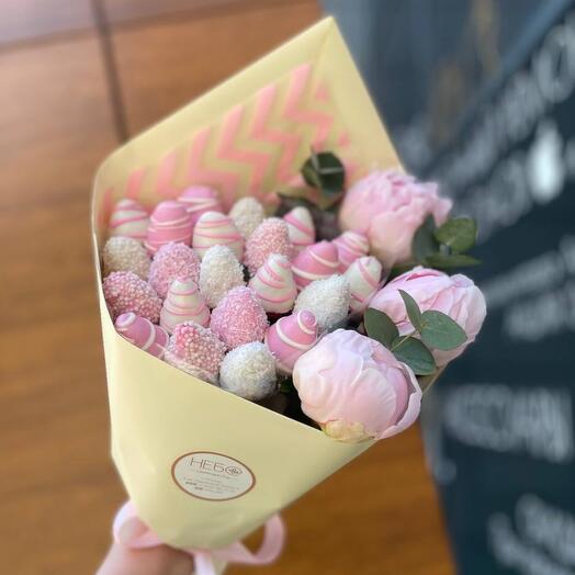 Bouquet of Strawberries in chocolate 300