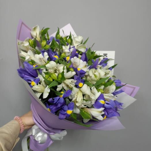 Bouquet of irises and alstroemeria