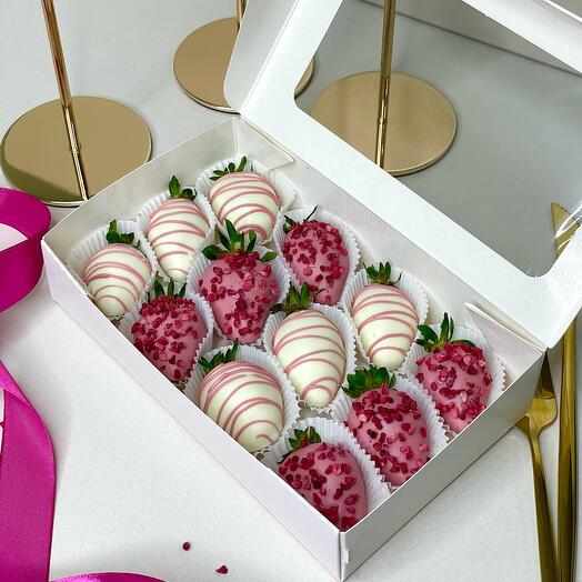 Клубника в шоколаде набор номер 15 - 12/15 ягод