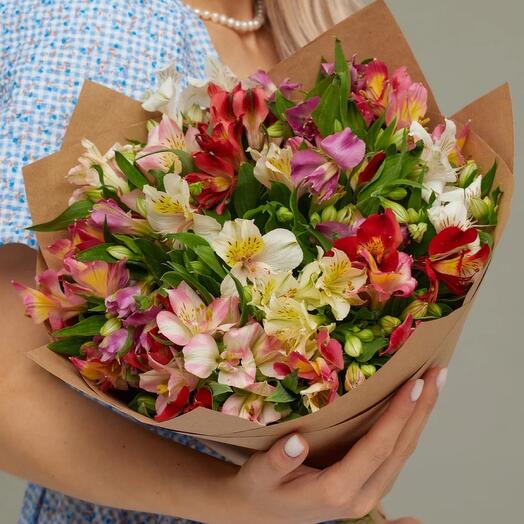 15 альстромерий