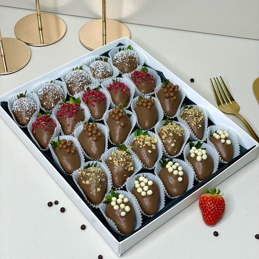 Клубника в шоколаде набор номер 14 - 25/30 ягод