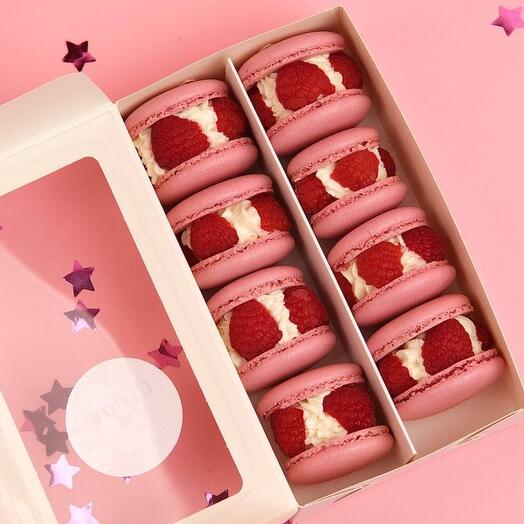 Подарочный набор ягодных макарон со свежей ягодой любимой девушке, маме, сестре, подруге на праздник