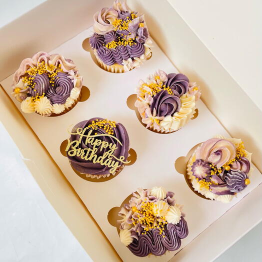 Classic cupcakes - purple