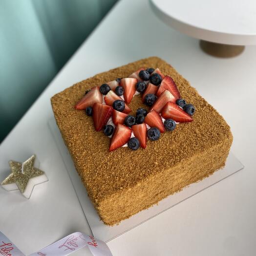 Медовик со сливочно-сметанным кремом