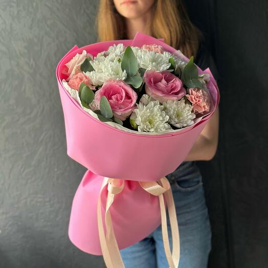 Весенний букет из хризантемы,роз и диантусов🌸007