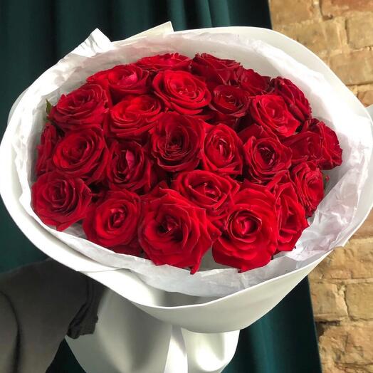 Gran ramo de rosas rojas