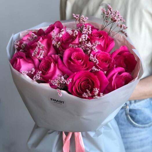 Rosas brillantes con Limonium