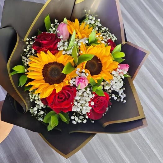 Mixed Flower Bouquet with Sunflowers, Red Roses, Pink Roses, Leaves   Gypsophila