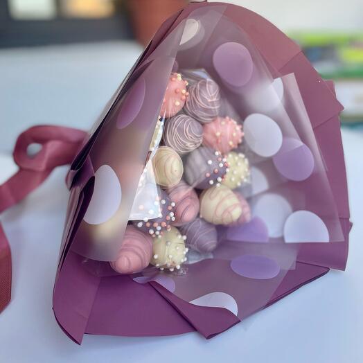 Bouquet of chocolate-covered strawberries