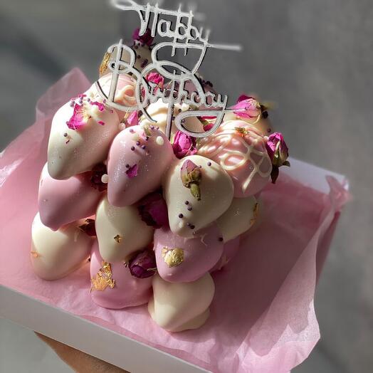 Торт Клубничная фантазия