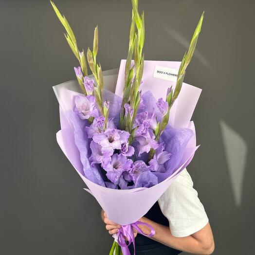 Лавандовые гладиолусы