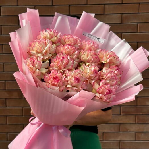 Букет розовых французских роз