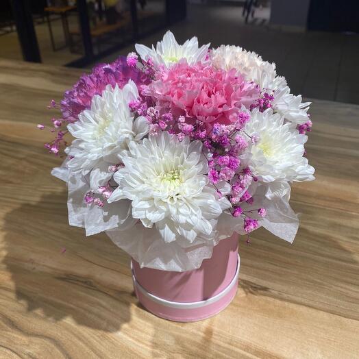 Коробочка с хризантемами