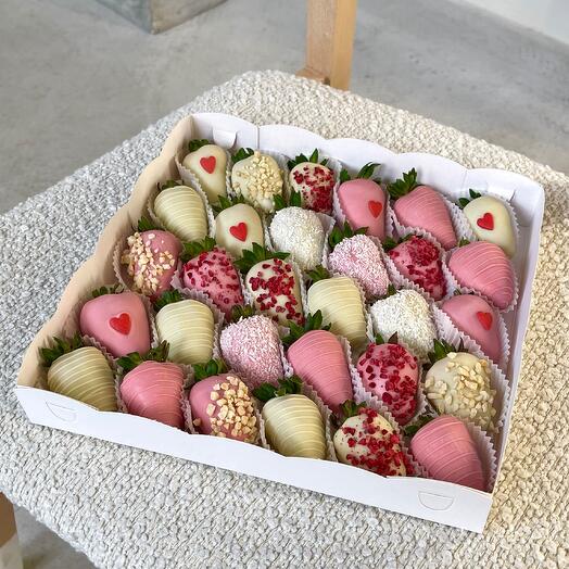 Нежный набор из клубники в шоколаде, 30 шт